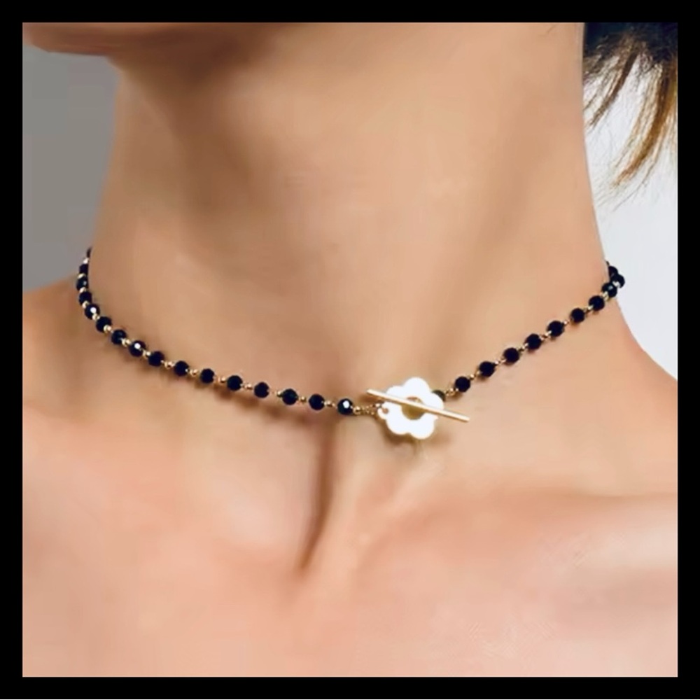 Elegant Black and Gold Beaded Choker Necklace with clover closure-New